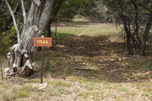 Medina Lake Camping Resort Cabin 7 - photo 3