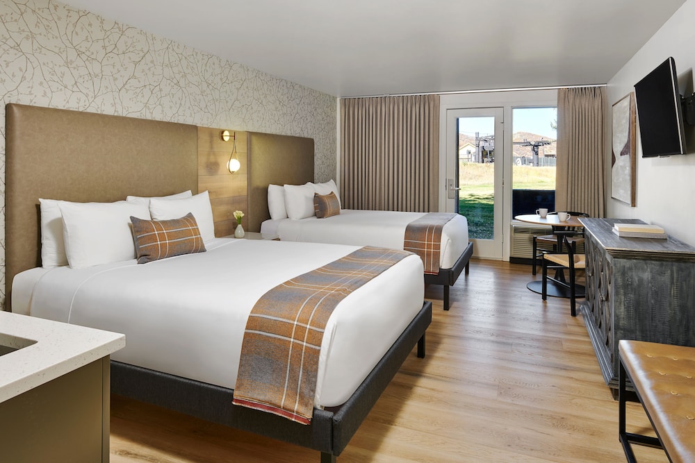 The Inn at Aspen - photo 14