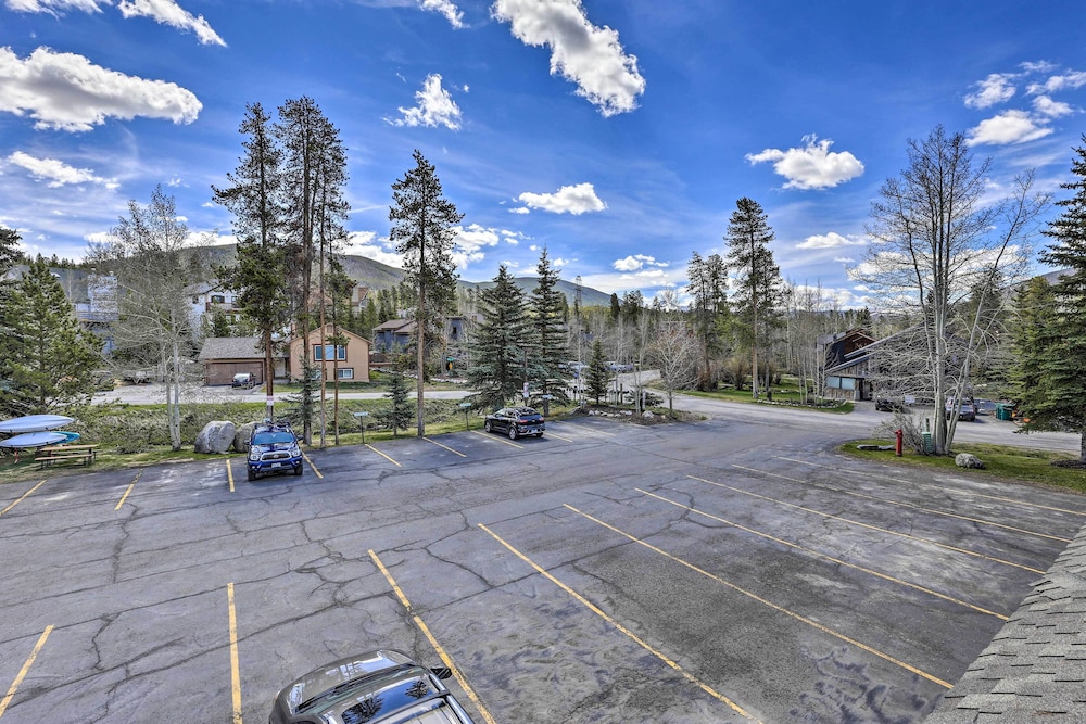 2 Mi to Keystone Resort: Dillon Condo w Deck - photo 15