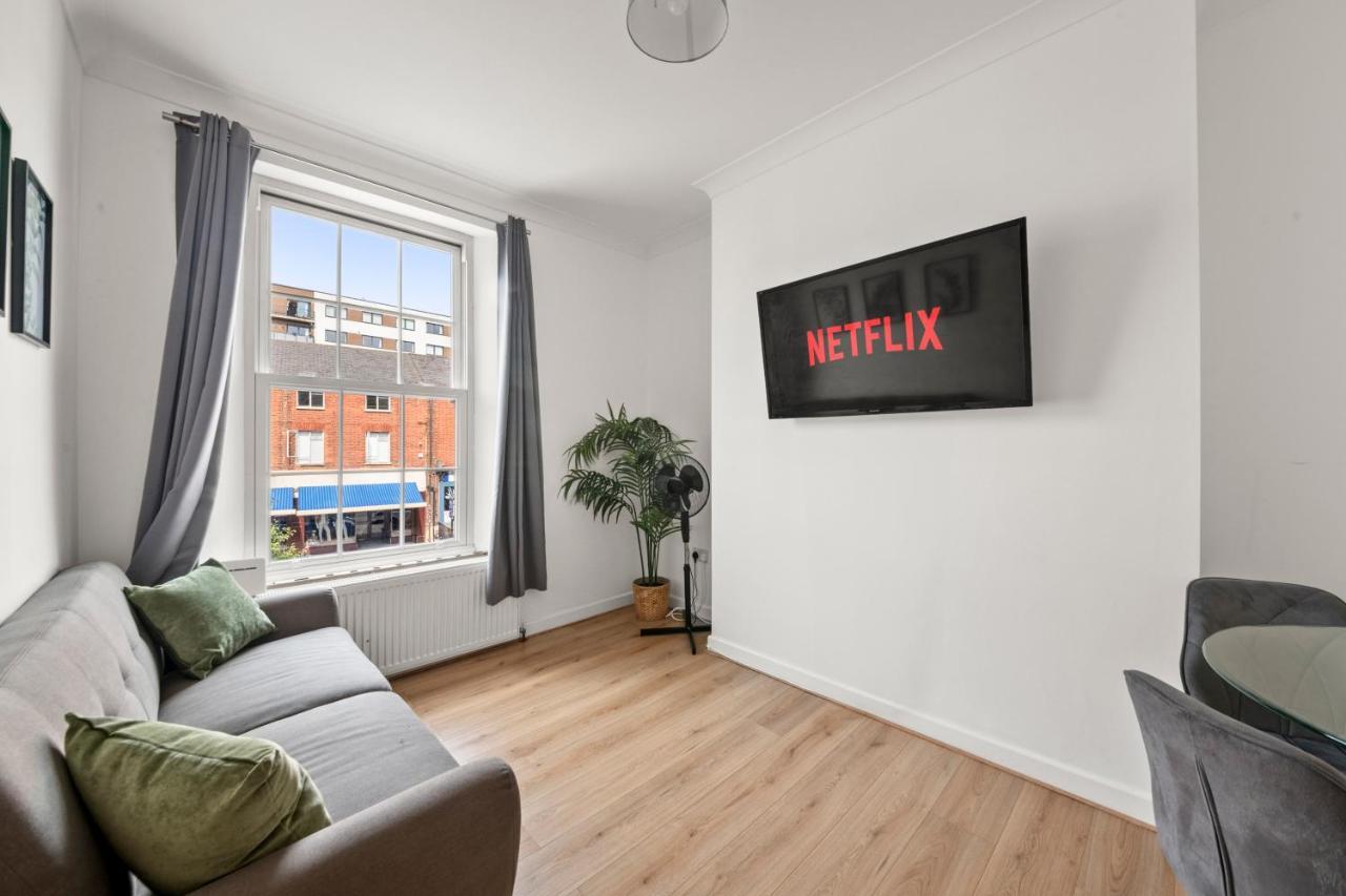 Central Reading 3 bed apartment