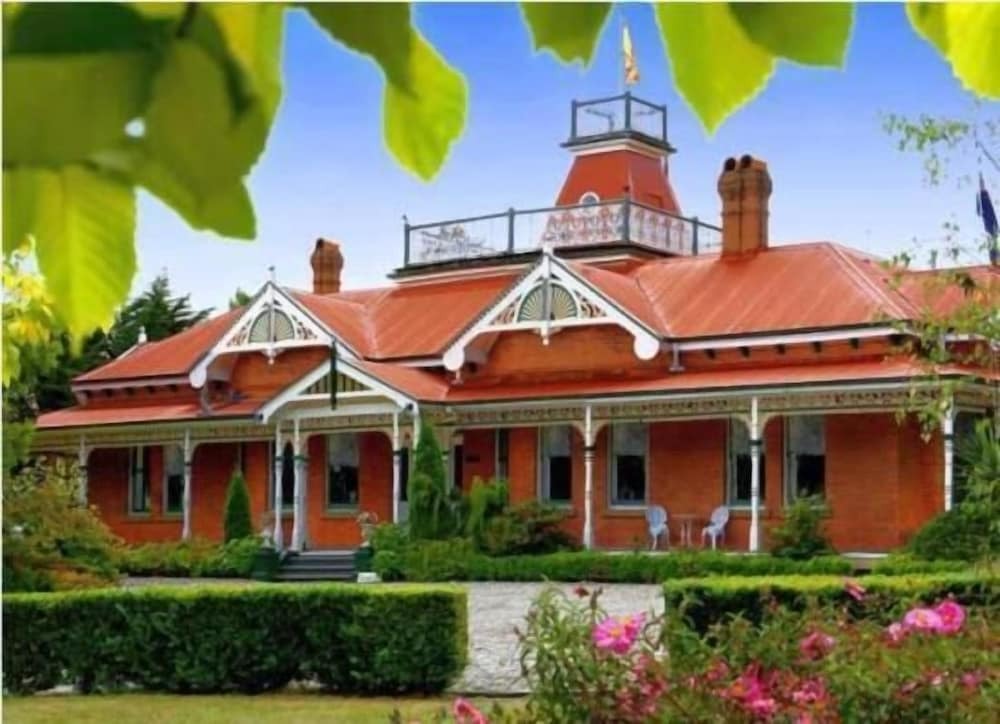 Ormiston House — 4-Star Luxury Hotel in None, Australia