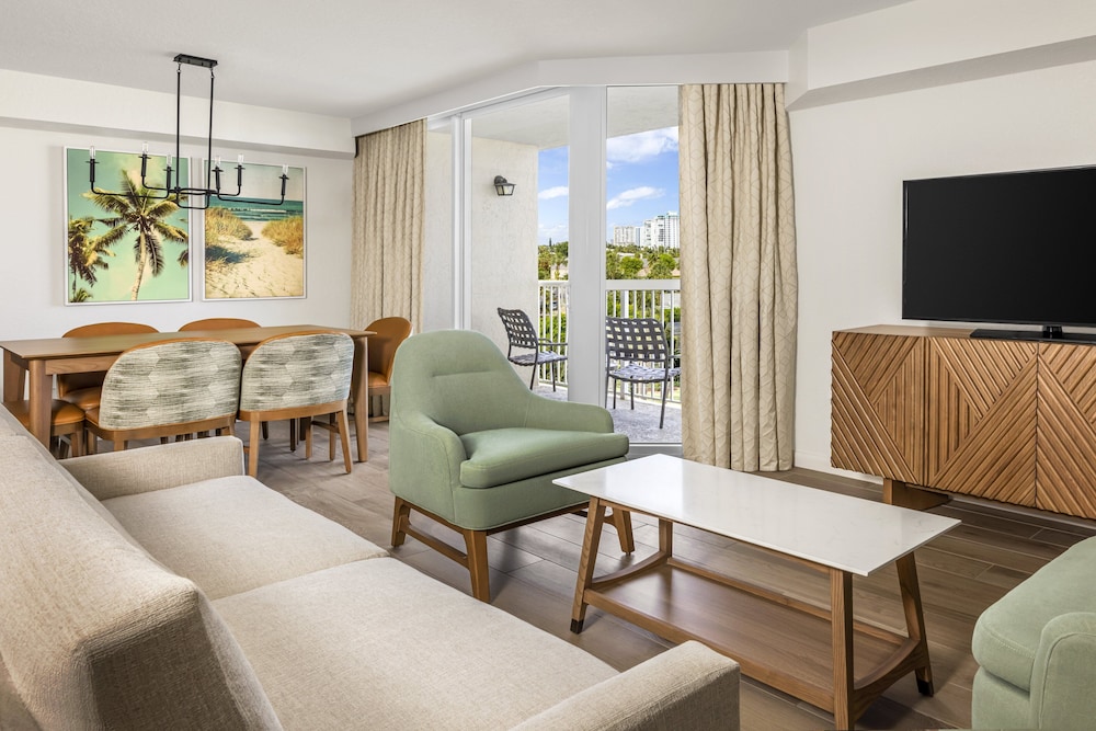 Club Wyndham Santa Barbara - carbon neutral hotel in Pompano Beach