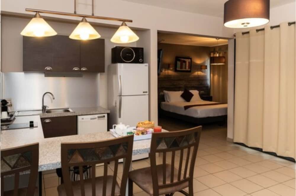 Eclipse - carbon neutral hotel in Cayenne