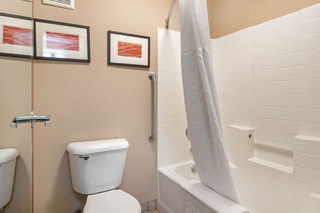 Comfort Inn & Suites Salem Northeast - photo 12