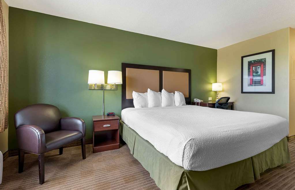 Extended Stay America Select Suites Chicago Hanover Park - photo 19