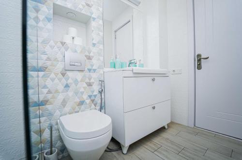 Hotel type room with mini kitchen and balcony on Melikishvili city center