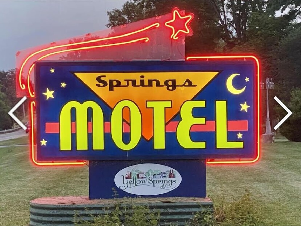 Yellow Springs Motel - photo 15