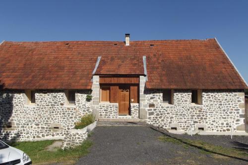 Le Bon Air Est Dans Le Pre — hotel in Champagnac