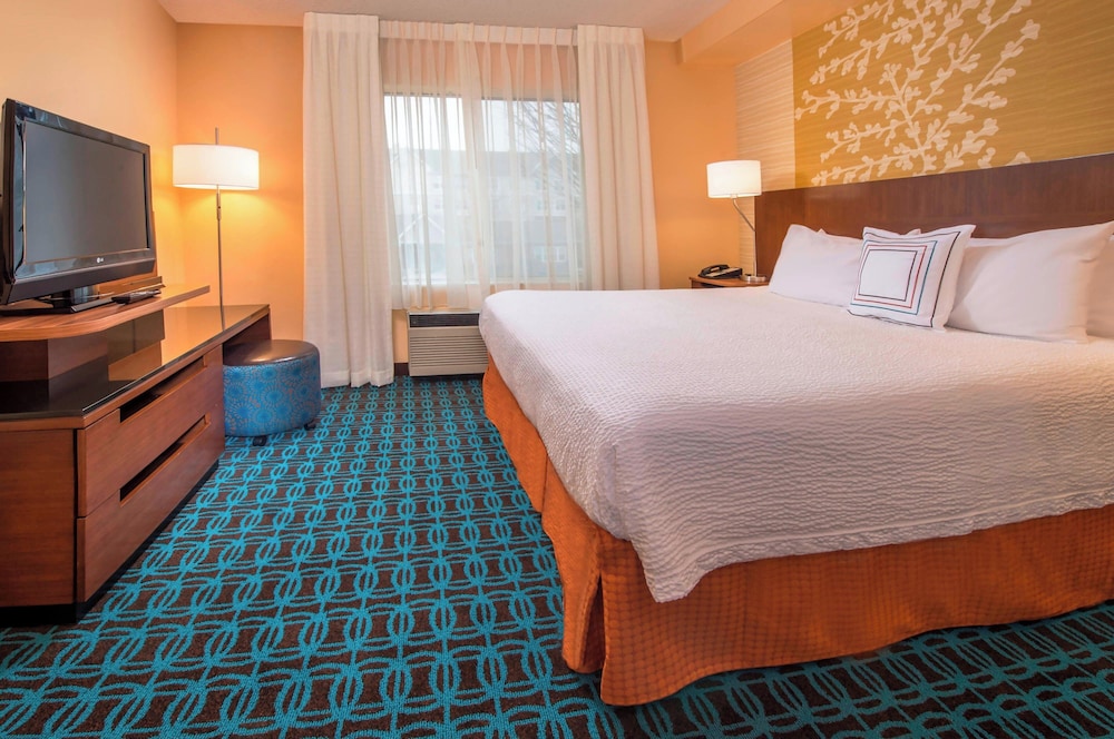 Fairfield Inn & Suites by Marriott Frederick - photo 8
