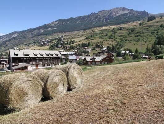 Hôtel La Mayt in Vars, France