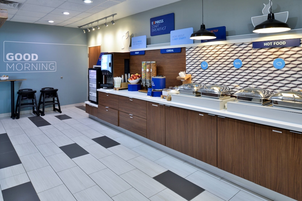 Holiday Inn Express & Suites Wylie West by IHG - photo 37