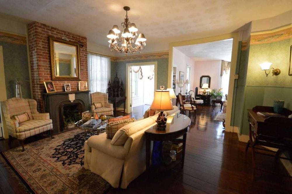 The Kenwood Inn - photo 5