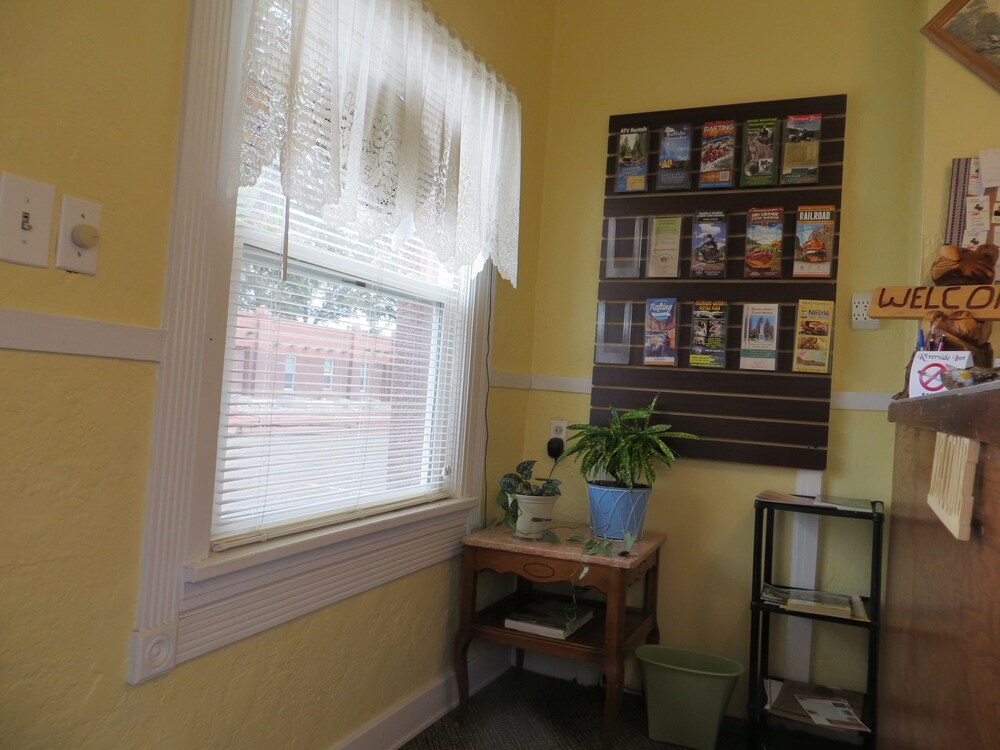 Riverside Inn of Alamosa - photo 3