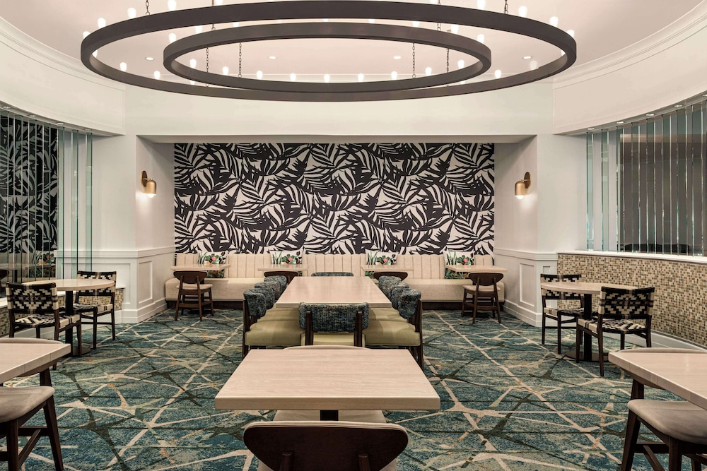 Embassy Suites by Hilton Fort Lauderdale 17th Street - photo 59
