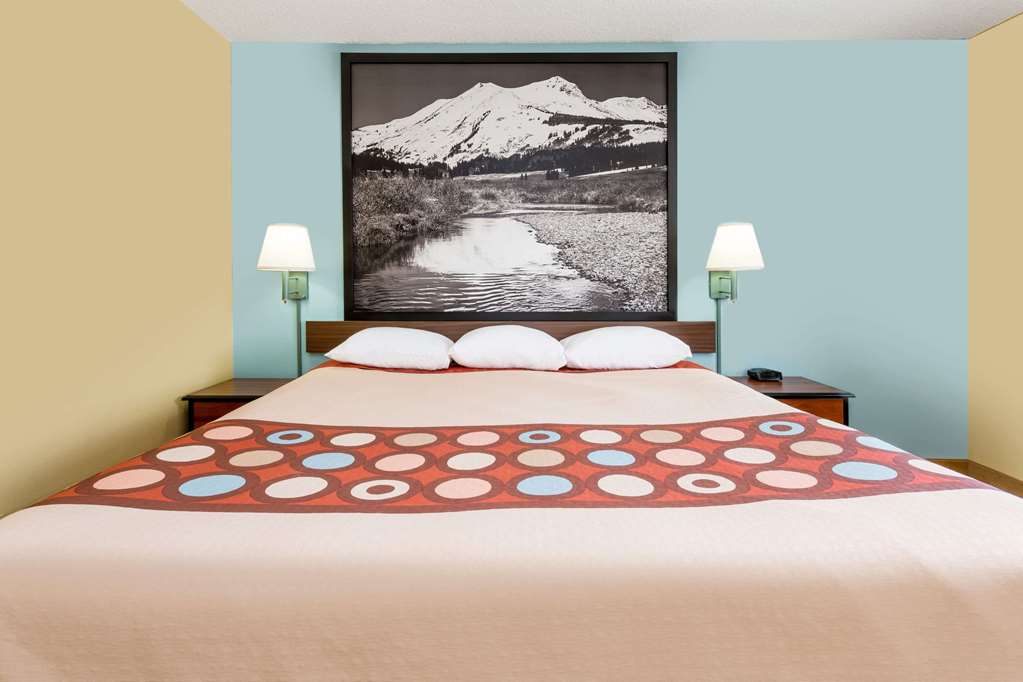 Super 8 by Wyndham Dillon Breckenridge Area - photo 9