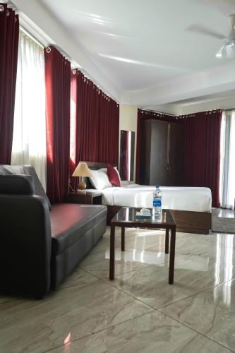 Ghala Premier Residency in Alwaye, India