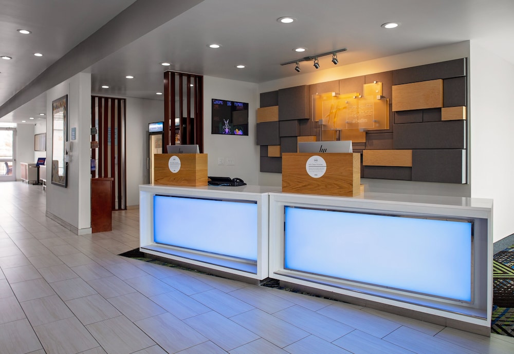 Holiday Inn Express and Suites El Paso North by IHG - photo 47