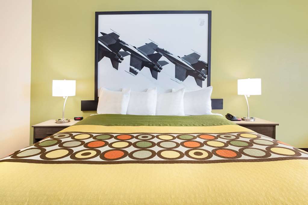 Super 8 by Wyndham Kokomo - photo 10