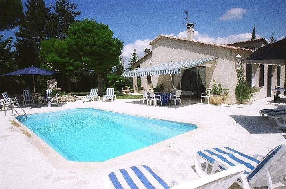 Villa With 3 Bedrooms in Céreste With Private Pool Enclosed Garden a — 4-Star Luxury Hotel in Cereste, France