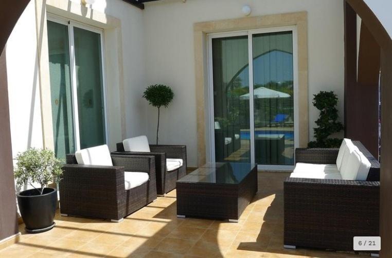Oresti Villa with a pool