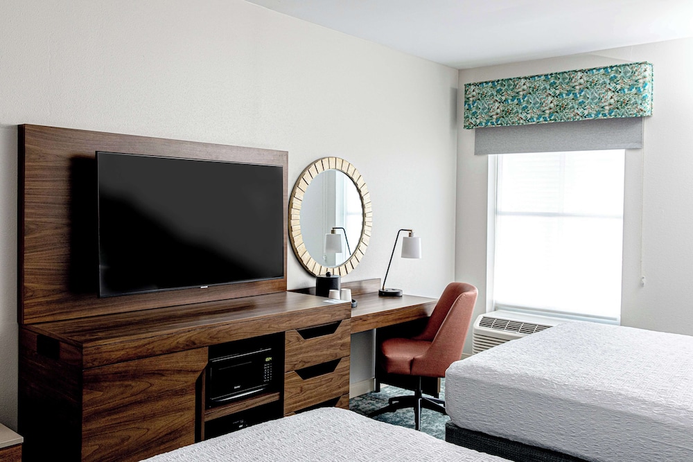 Hampton Inn & Suites Charleston West Ashley - photo 17