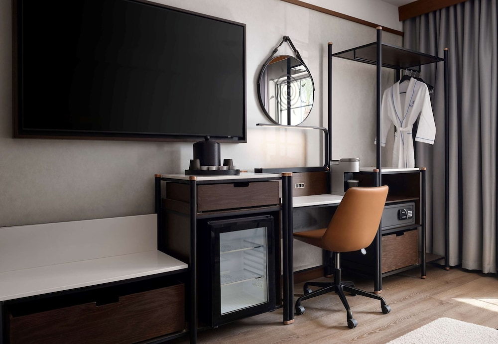 Sanctity Hotel Rancho Cucamonga Tapestry Collection by Hilton - photo 9