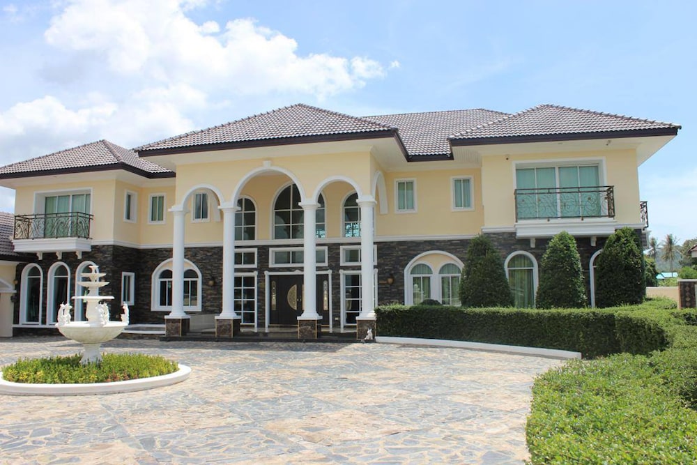 The Mansion - last minute hotel in Pran Buri