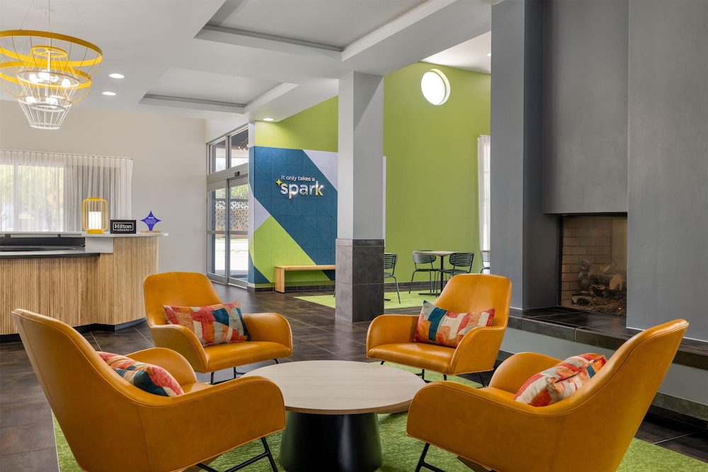 Spark by Hilton Artesia - photo 4