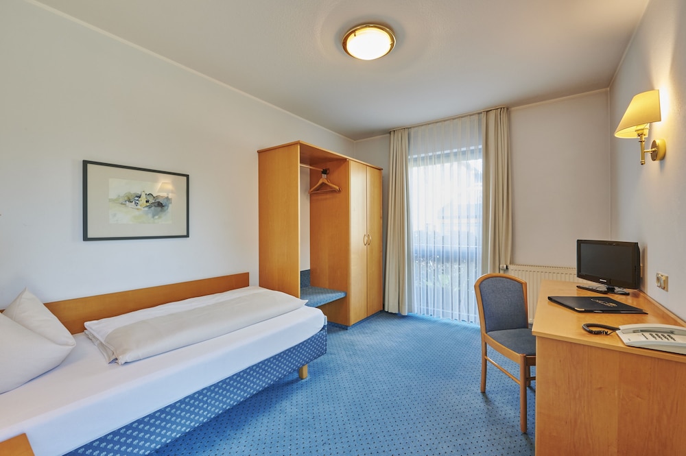 Landhotel Seerose — Langenzenn — photo 5