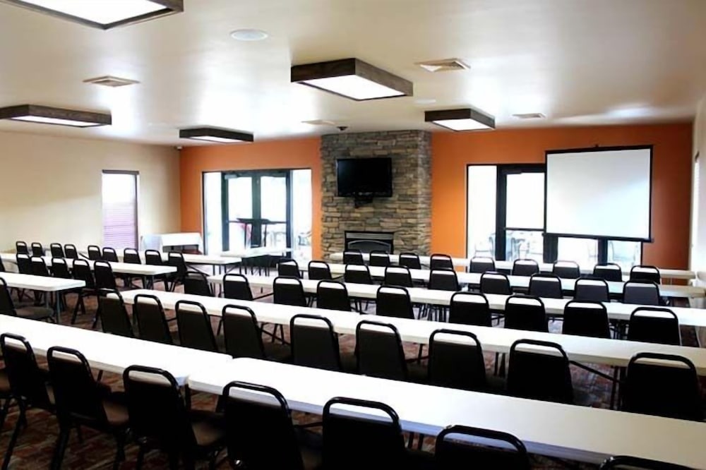 Baker's Sunset Bay Resort - photo 2