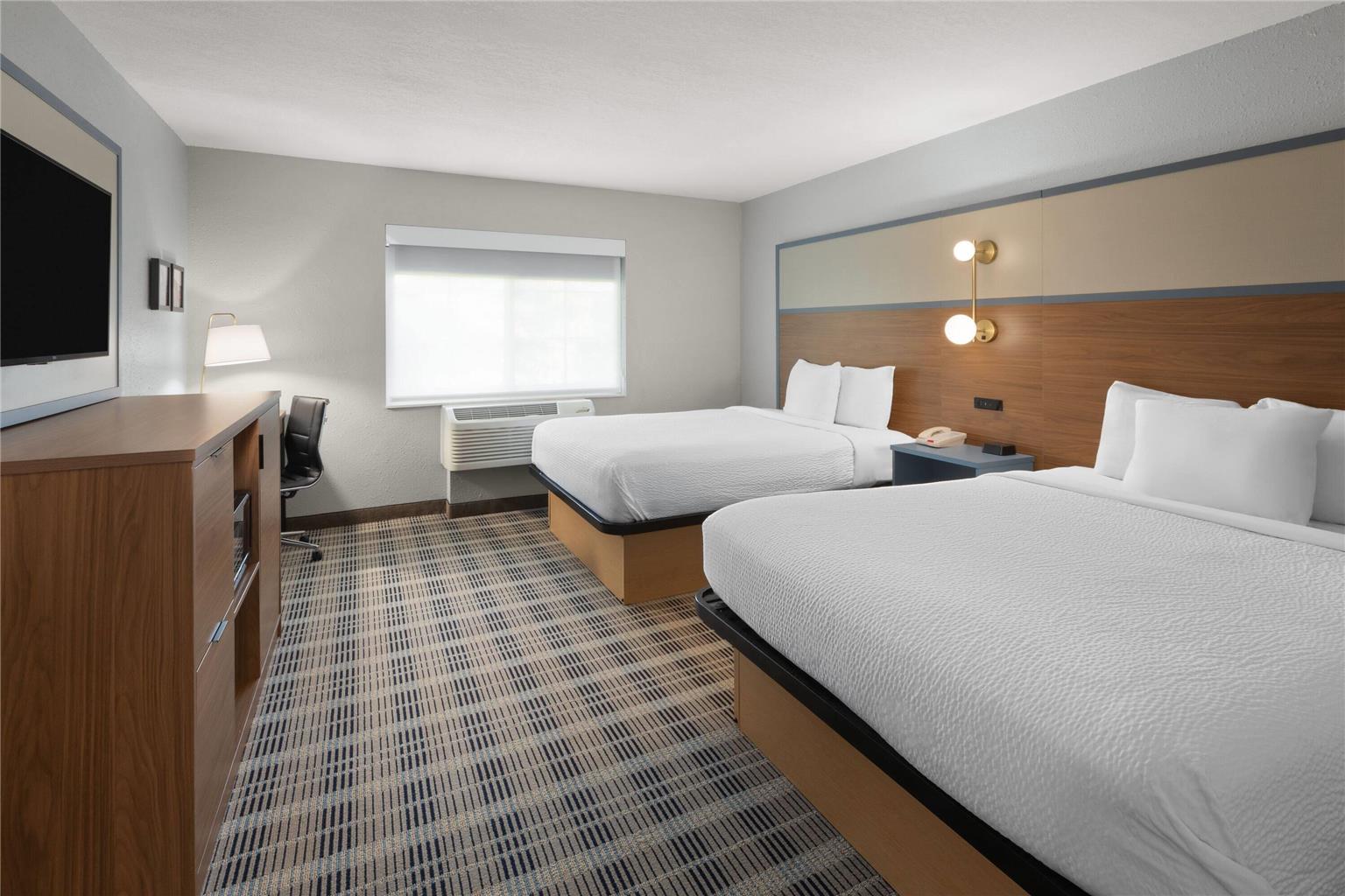 AmericInn by Wyndham Douglas Saugatuck - photo 22