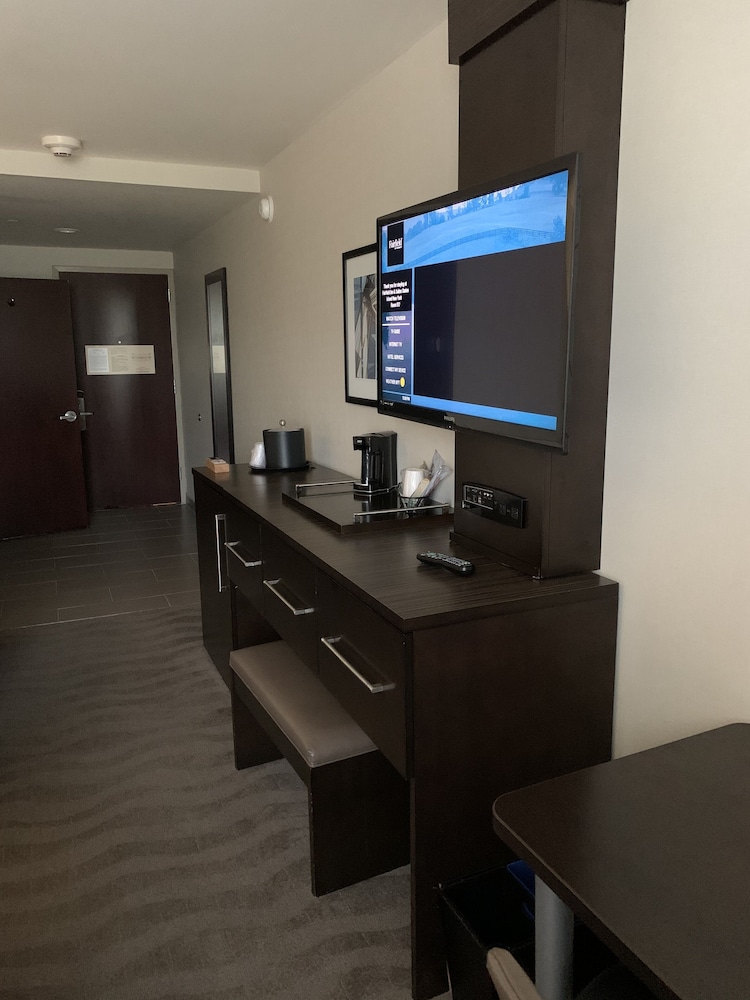 Fairfield Inn & Suites by Marriott New York Staten Island - photo 13