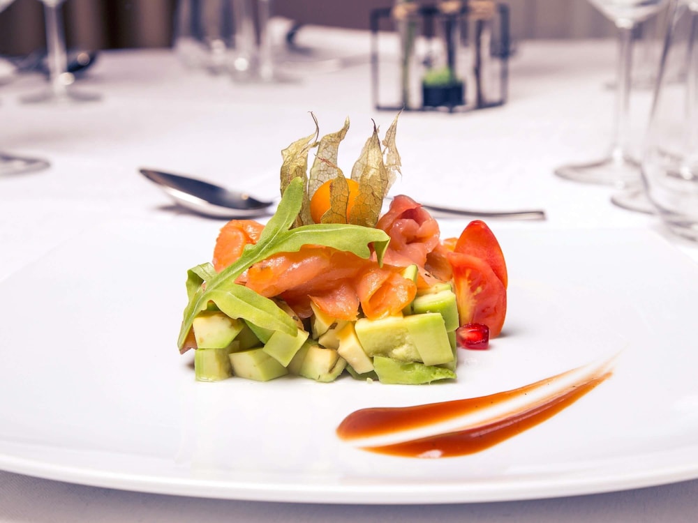 מזון ומשקאות