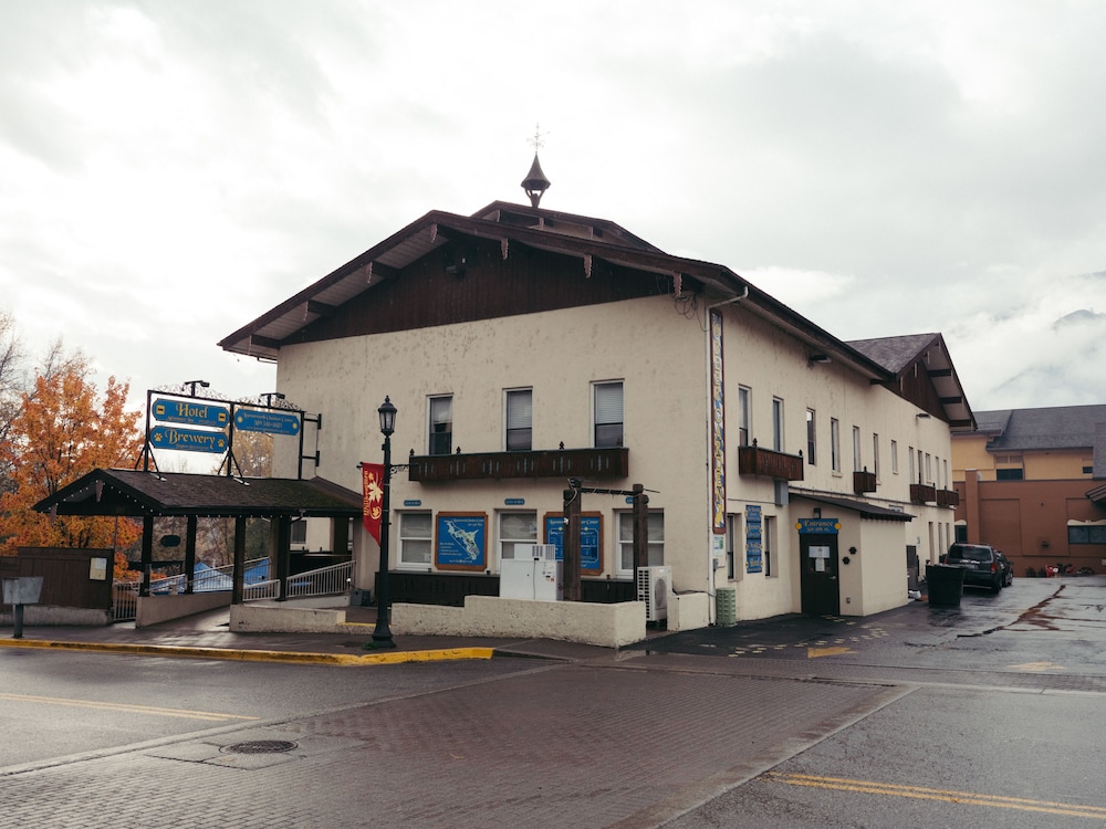 Adventure Inn — Leavenworth