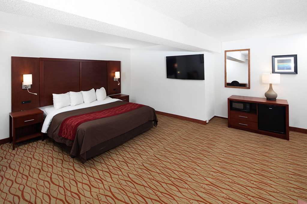 Red Lion Inn & Suites Auburn - photo 17