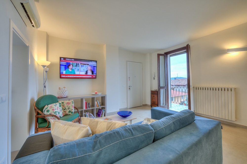 Agata Maison historical Center and Lake — 4-Star Luxury Hotel in Toscolano Maderno, Italy