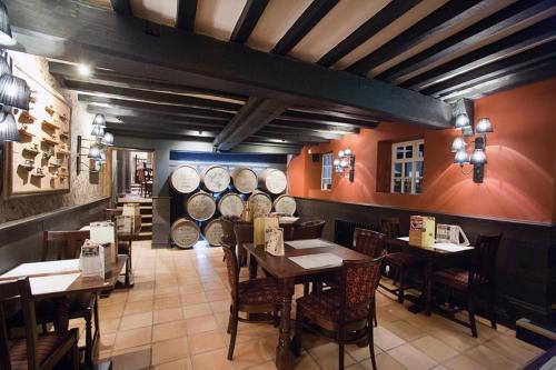 The Castle Hotel - carbon neutral hotel in Ruthin