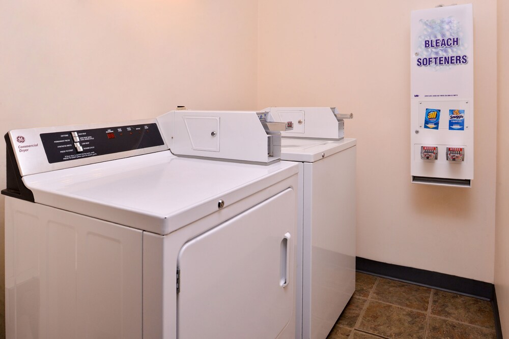 Campus Inn & Suites Eugene Downtown - photo 31