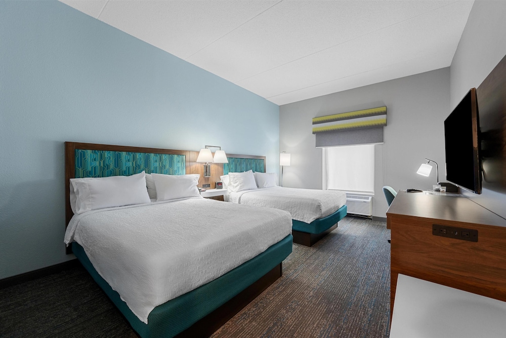 Hampton Inn Front Royal - photo 35