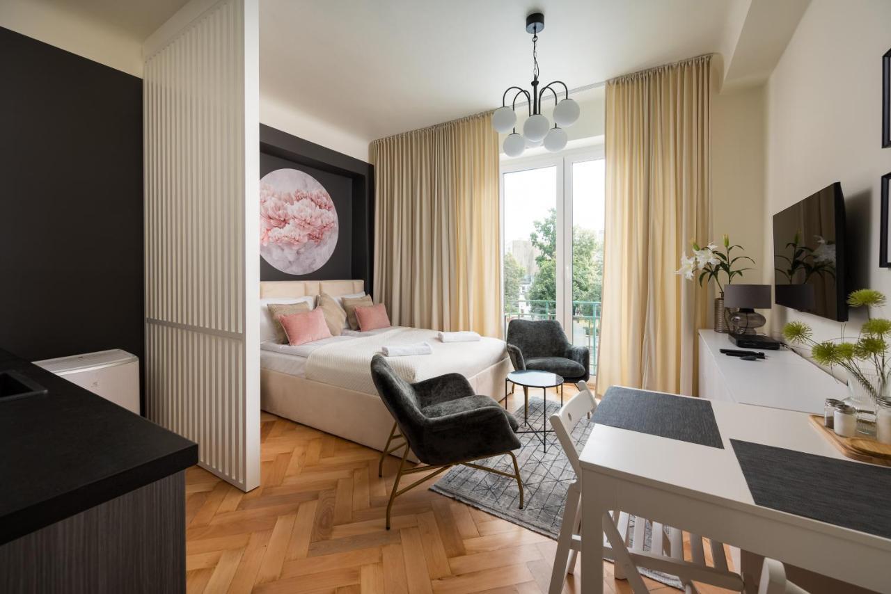 Heart of Warsaw Apartment by BookingHost — 4-Star Luxury Hotel in Warsaw, Poland
