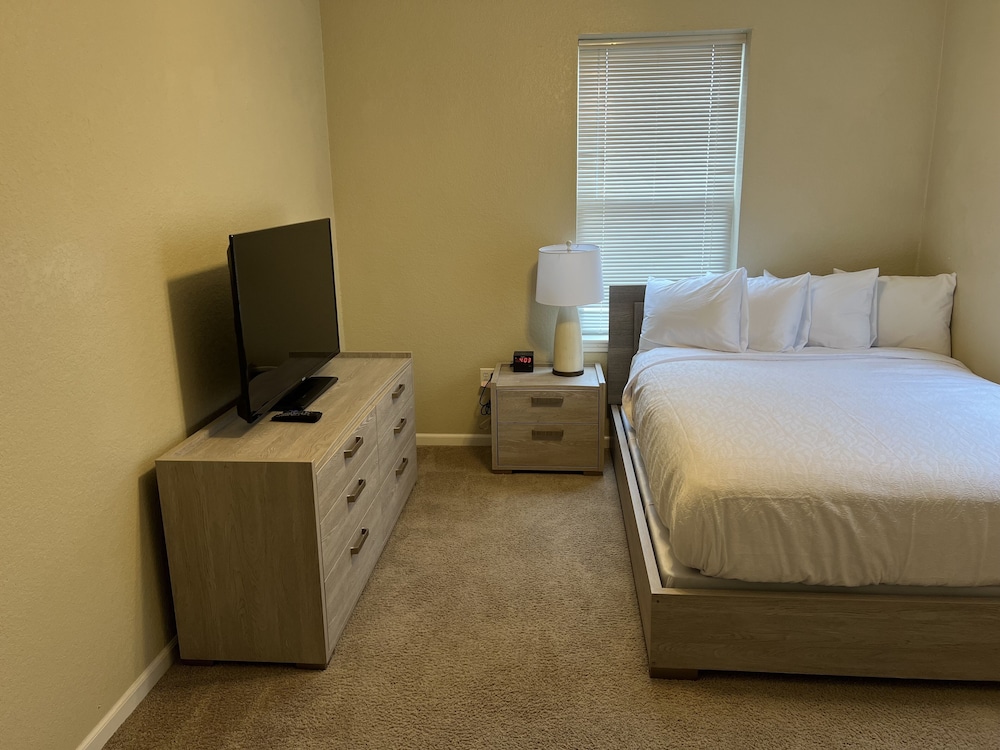 Washburn Hotel Suites - photo 10