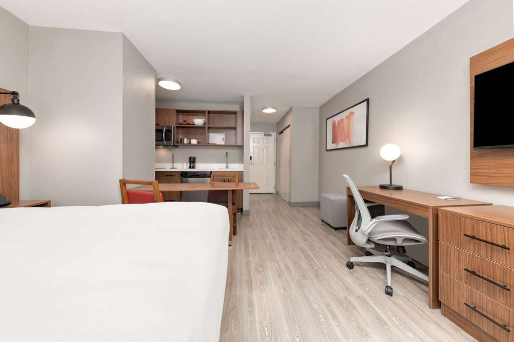 Hawthorn Extended Stay by Wyndham Bedford Dallas - photo 25