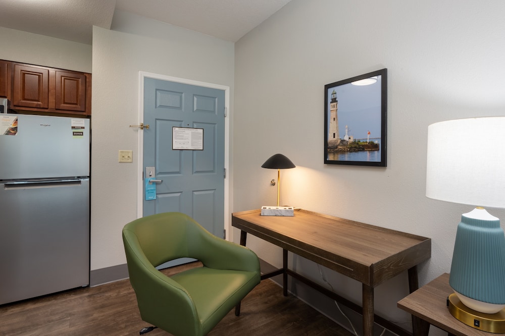 Staybridge Suites West Seneca by IHG - photo 12