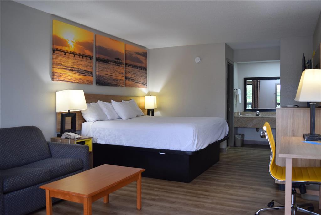 Days Inn by Wyndham Elberton - photo 28