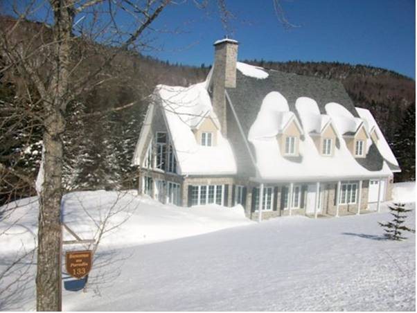 Gîte Du Moulin Lac Beauport in Quebec, Canada