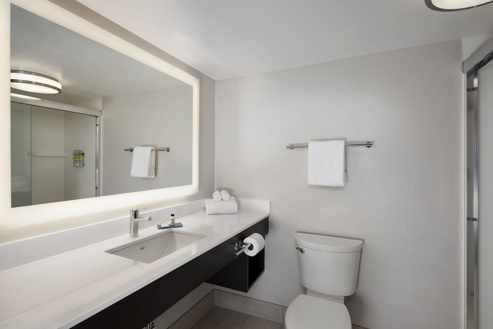 Holiday Inn Express Middlesboro by IHG - photo 18