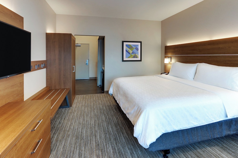 Holiday Inn Express & Suites Middletown Goshen by IHG - photo 32