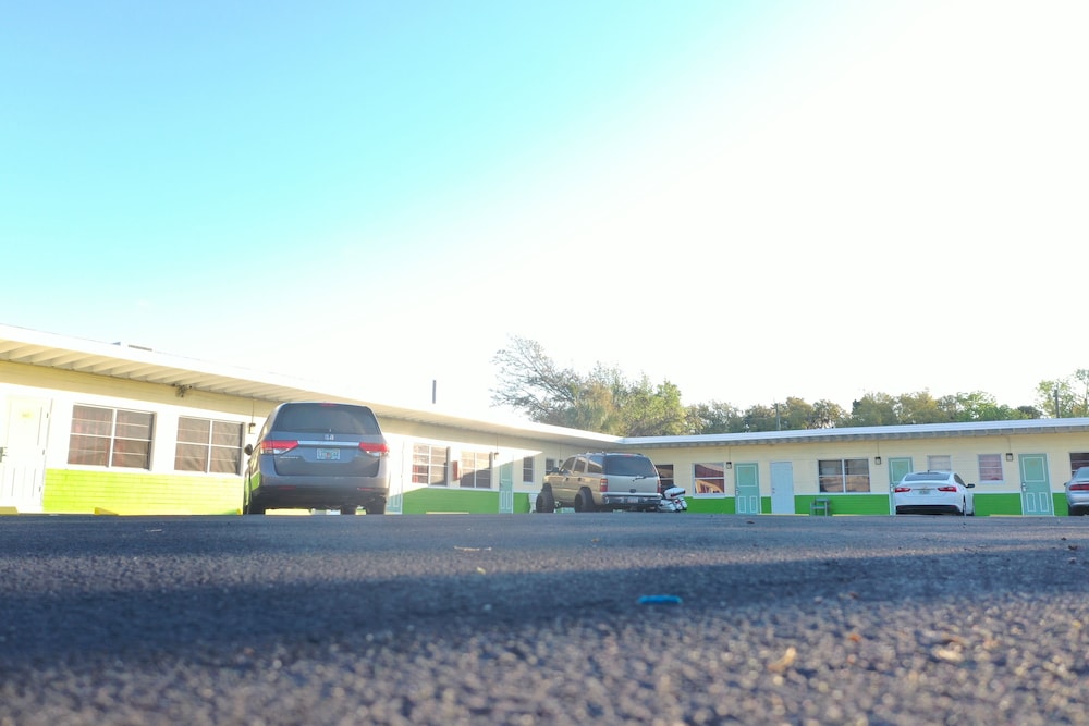 Sandman Inn Motel - photo 37