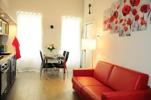Santo Spirito Cosy Apartment — 4-Star Luxury Hotel in Florence, Italy