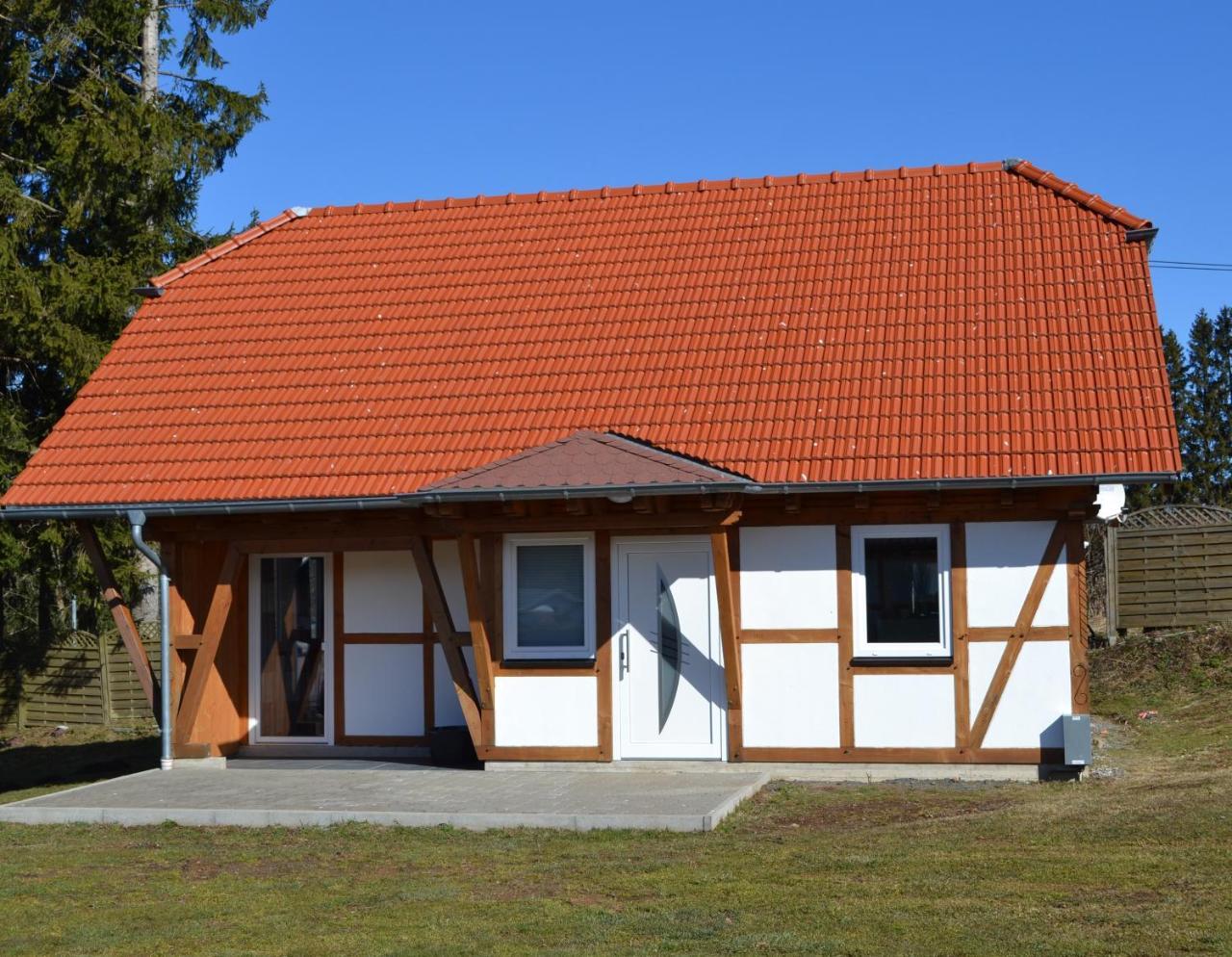 HM Ferienhaus 3 Deluxe Krombachtalsperre Westerwald exklusive verbrauchte NK — hotel in Driedorf